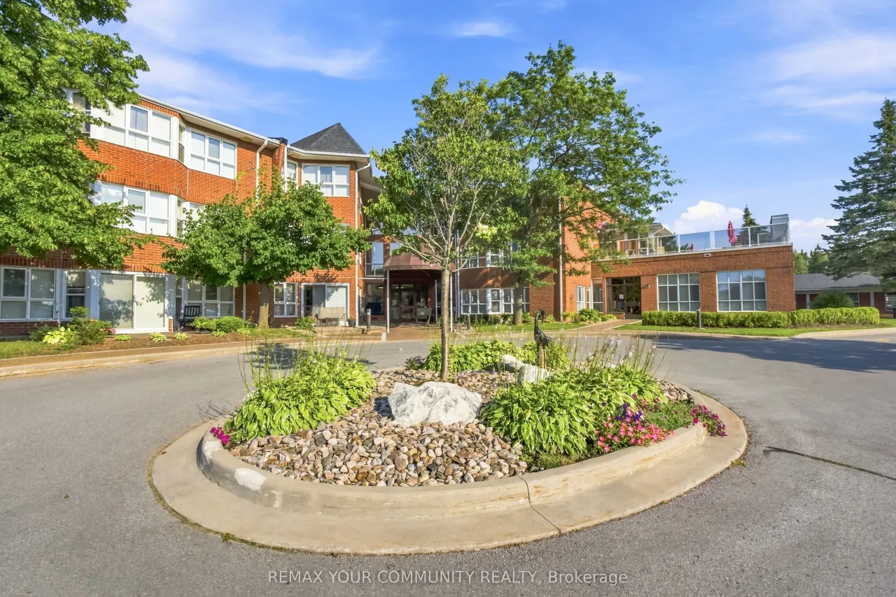 4 Heritage Way — photo 2