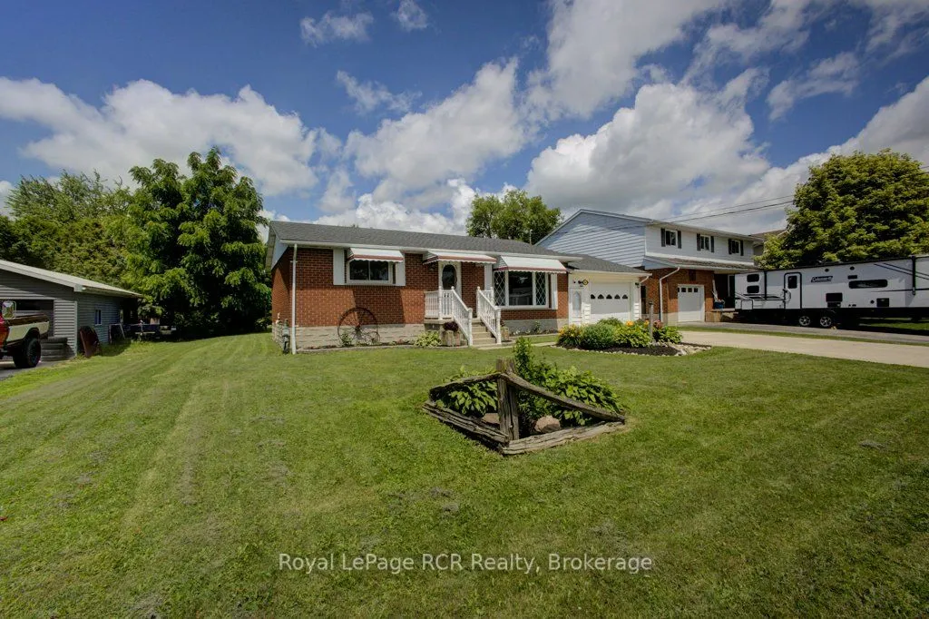 280 Domville Street — photo 2