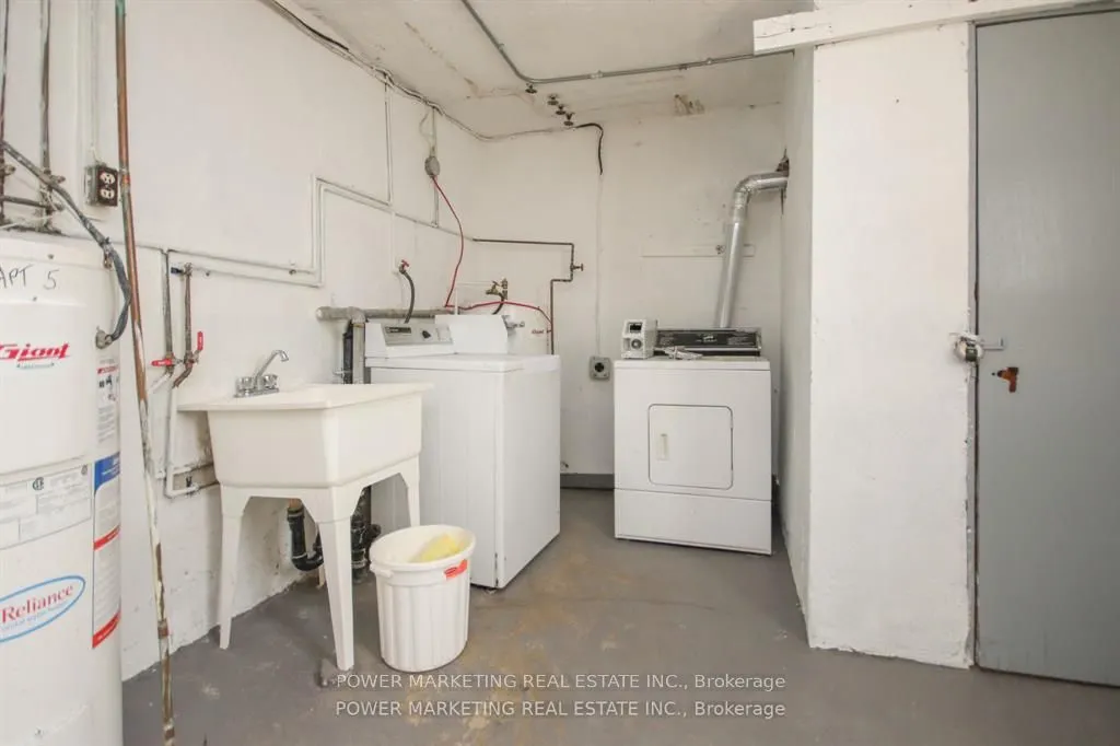 656 DE L'EGLISE Street — photo 38