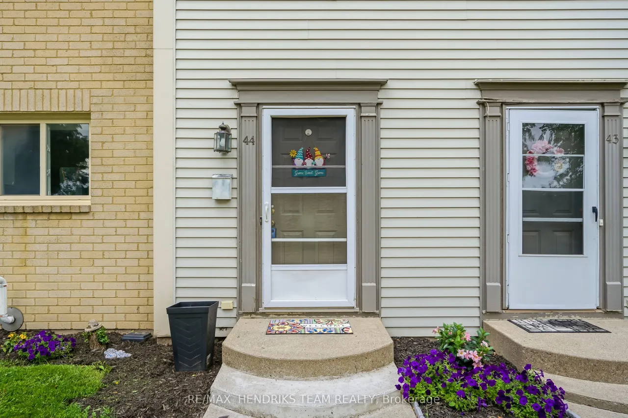 65 Dorchester Boulevard — photo 3
