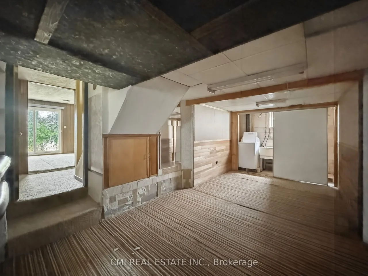 185 Lavina Crescent — photo 9