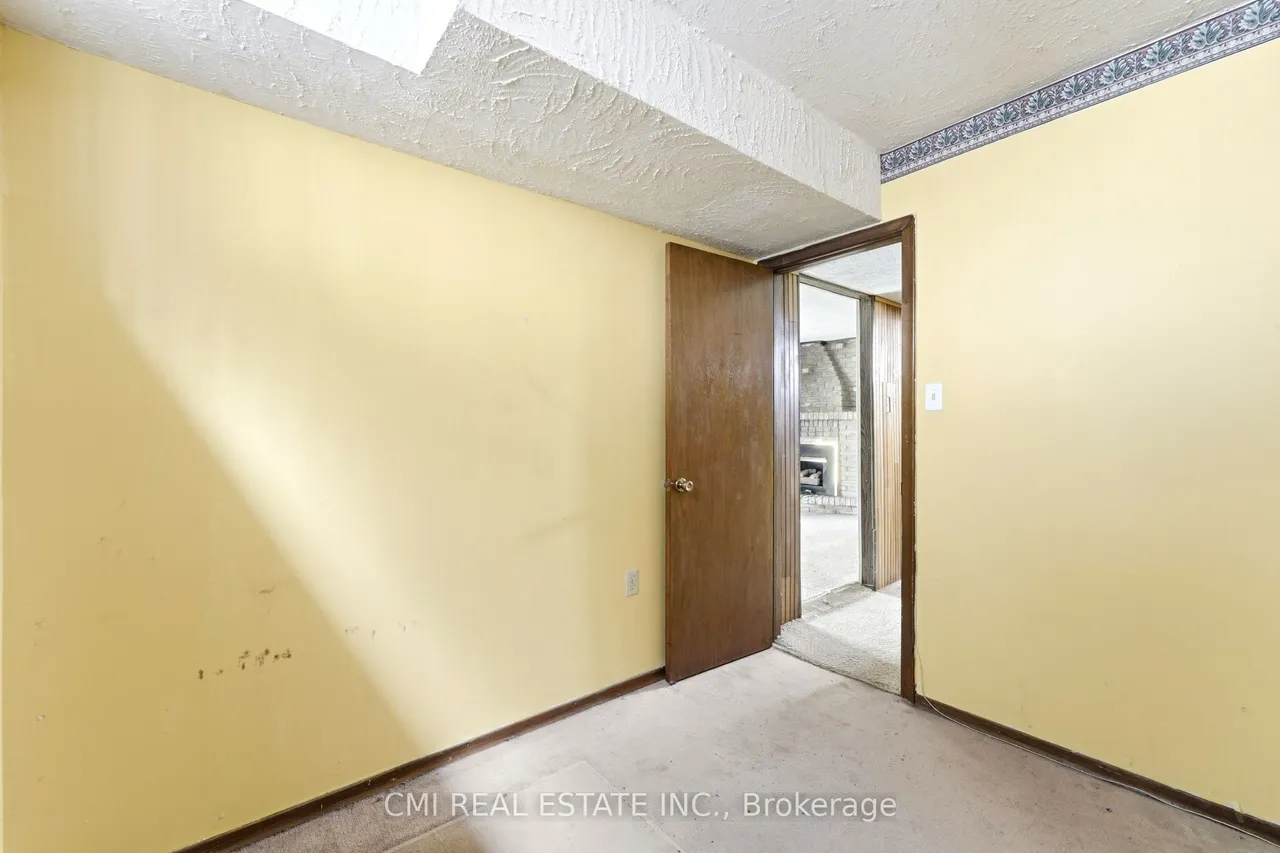 185 Lavina Crescent — photo 10