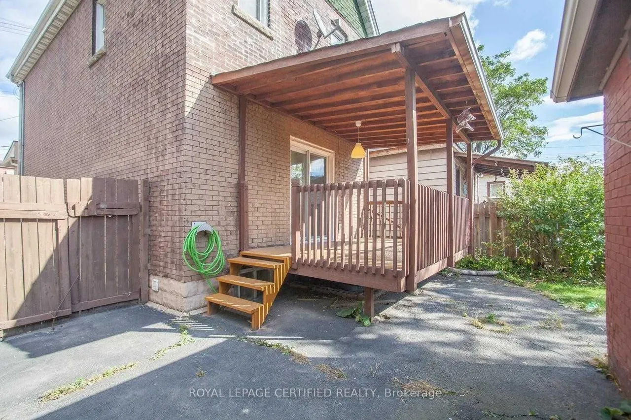 116 Beach Road — photo 2