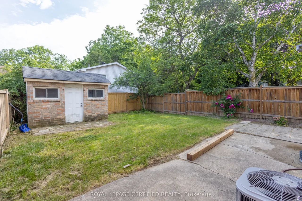 111 Limeridge Road W — photo 43