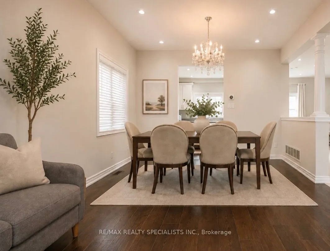 7 Kingspoint Circle — photo 3
