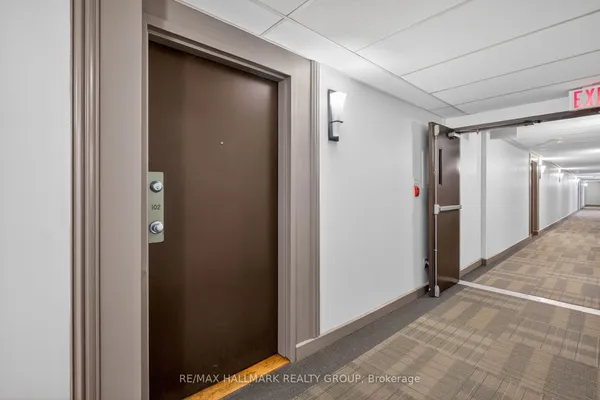 280 Brittany Drive — photo 2