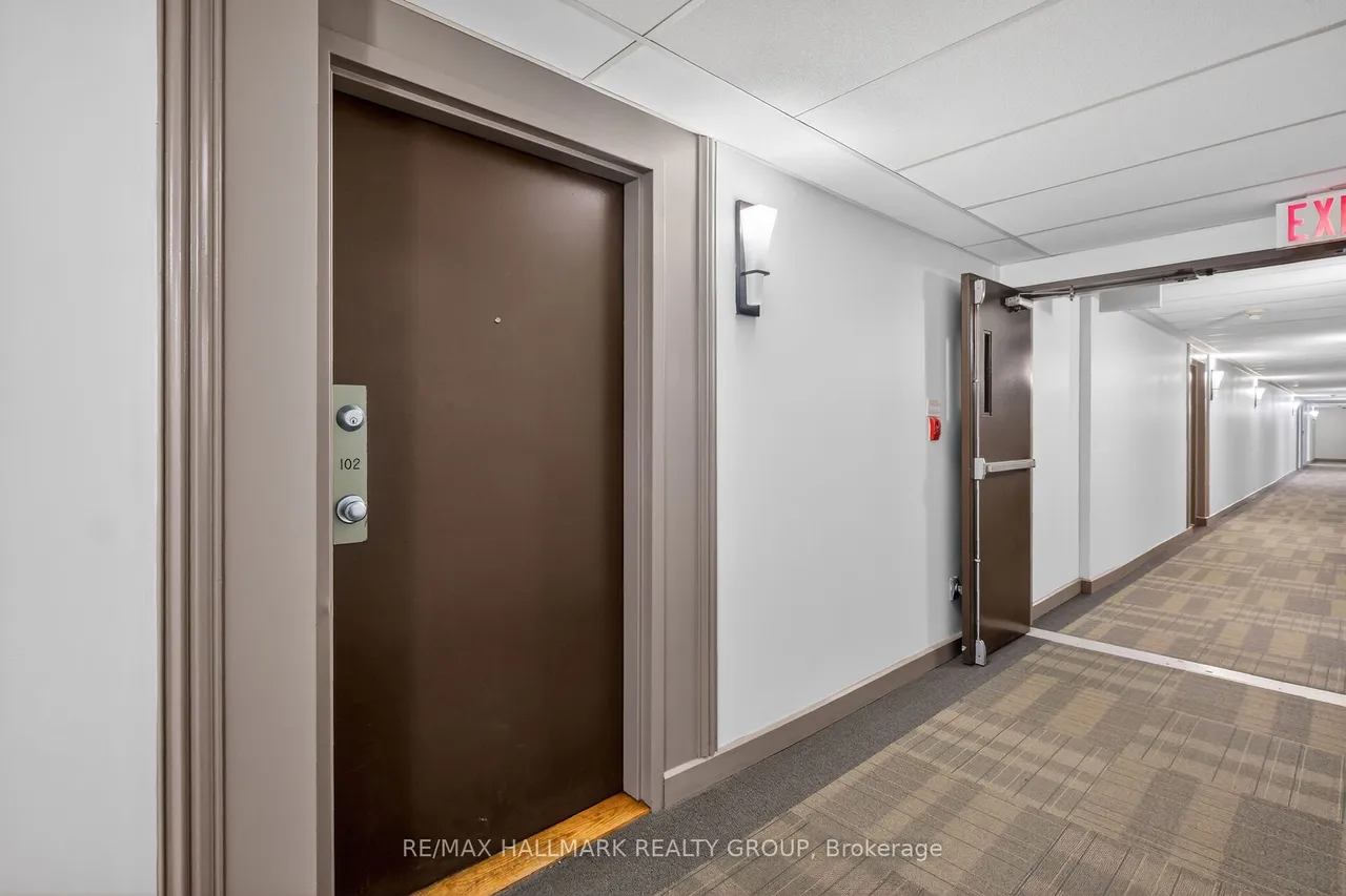 280 Brittany Drive — photo 2