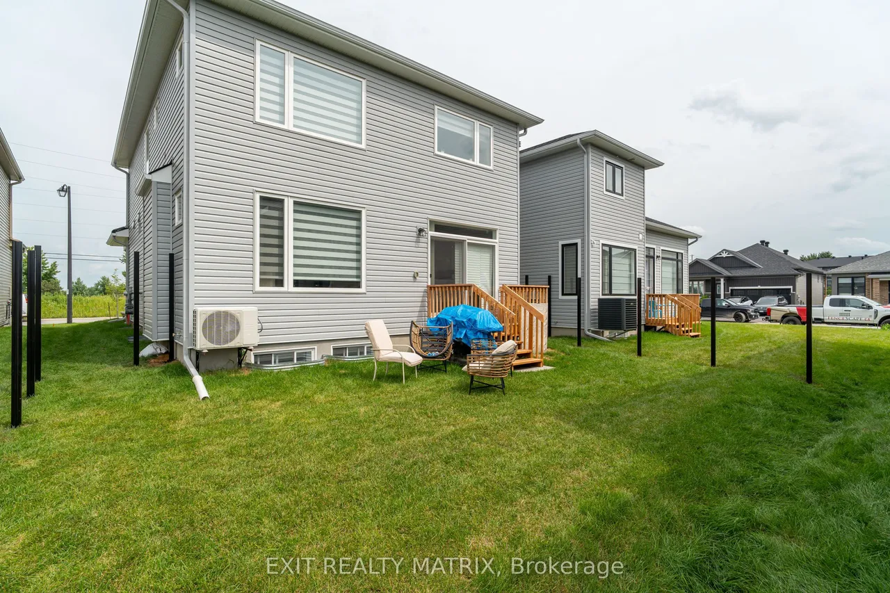 161 Massalia Crescent — photo 21