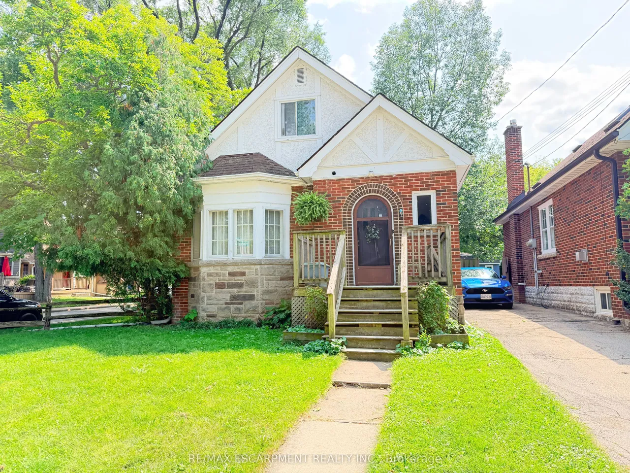 1 Norwood Road — photo 2