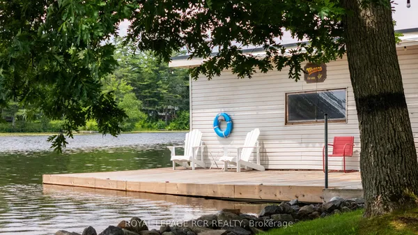 4 ISLAND 20 YELLOWHEAD Island