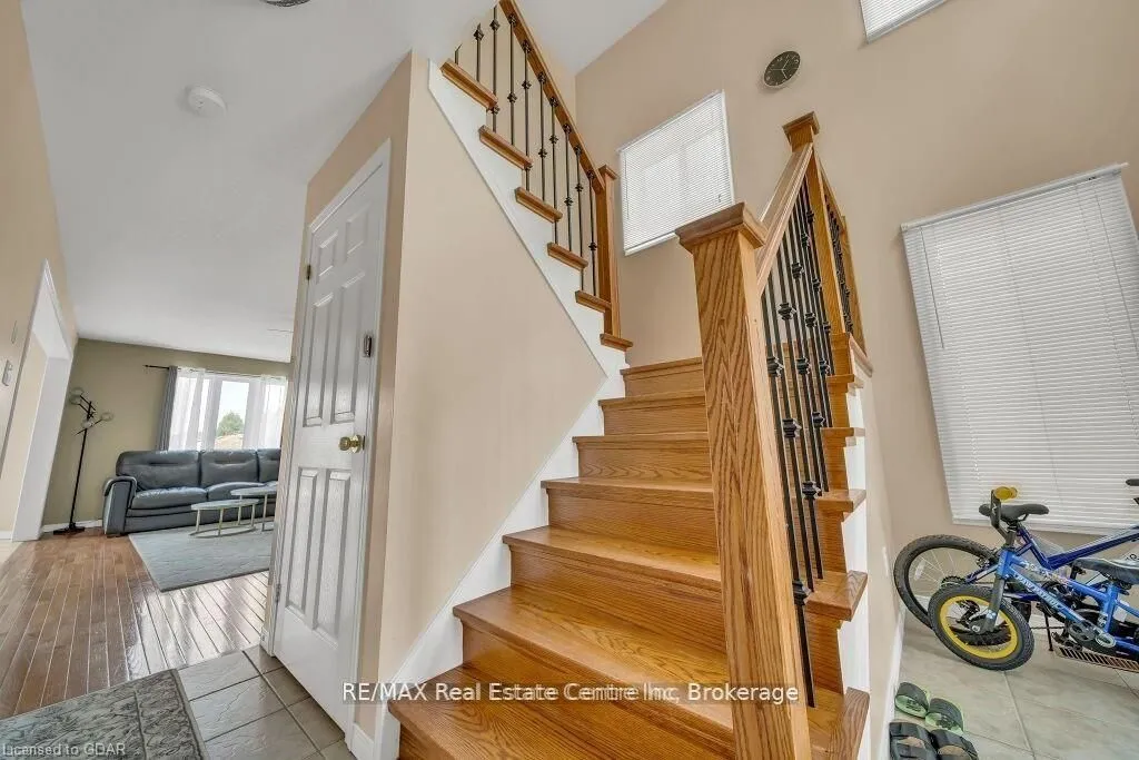 61 MOFFATT Lane — photo 41