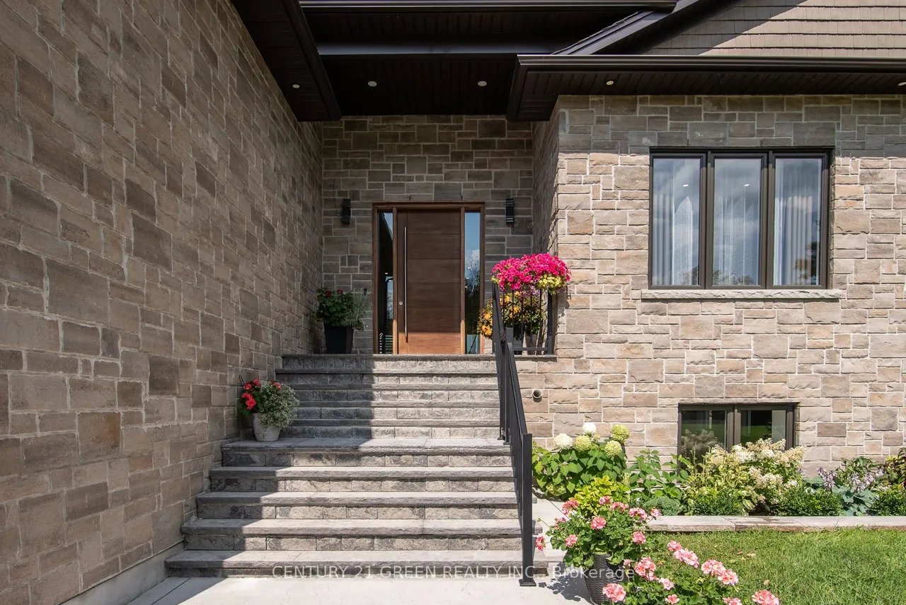 6780 Wellington Country Rd 10 — photo 3