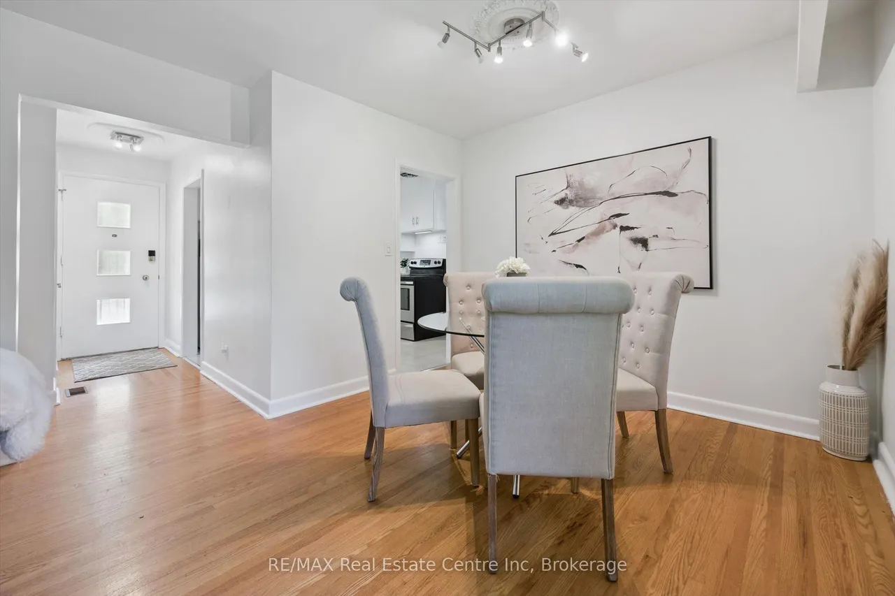 9 Hamel Avenue — photo 3