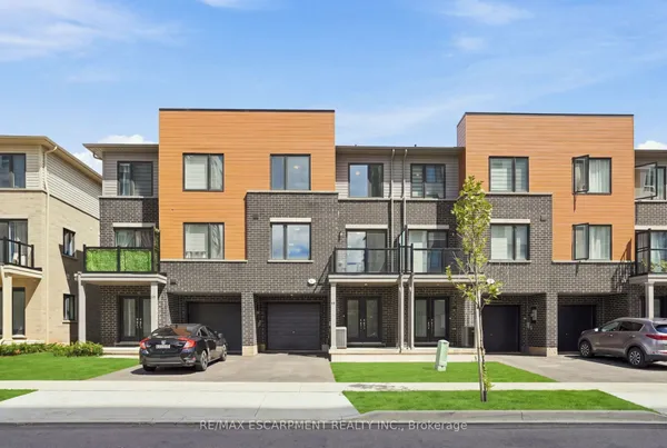19 Roxanne Drive