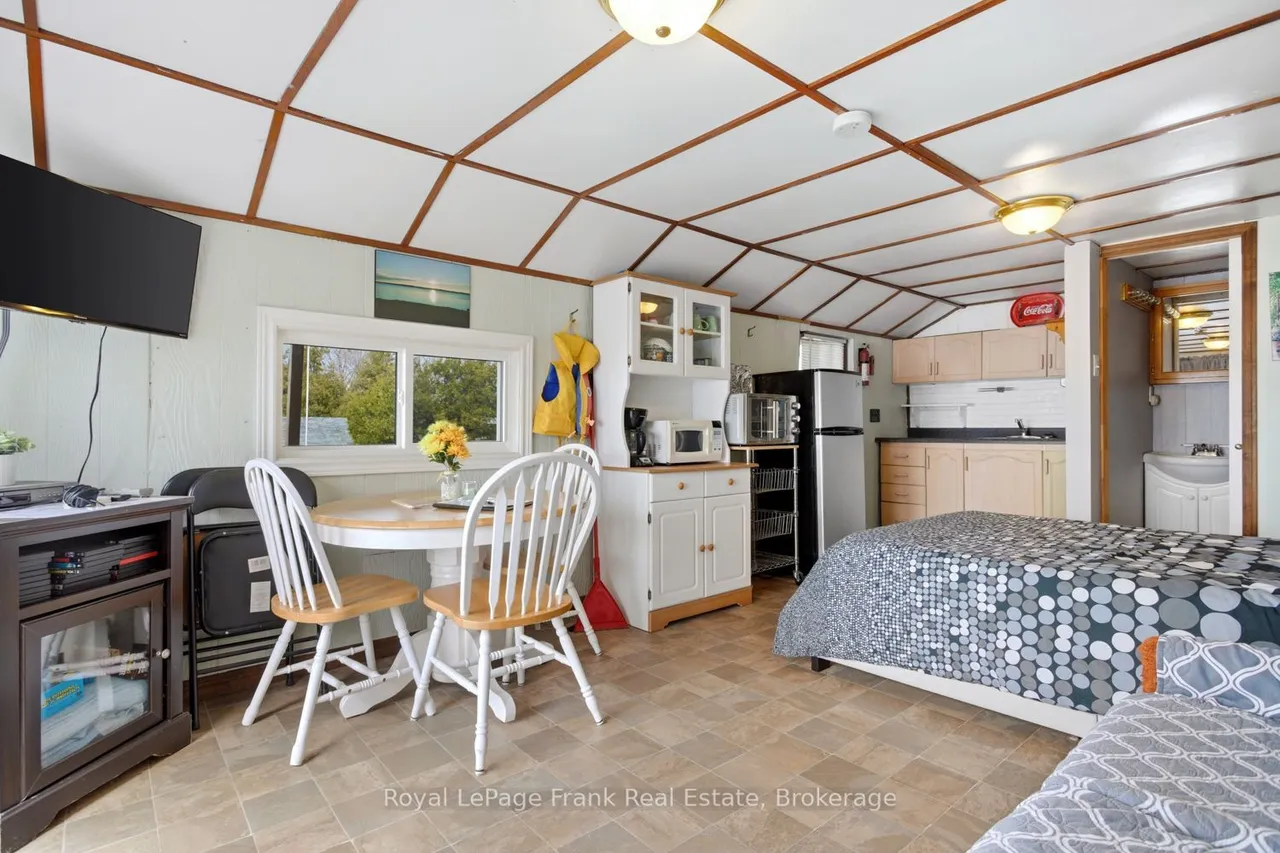 106 Starr Boulevard — photo 44