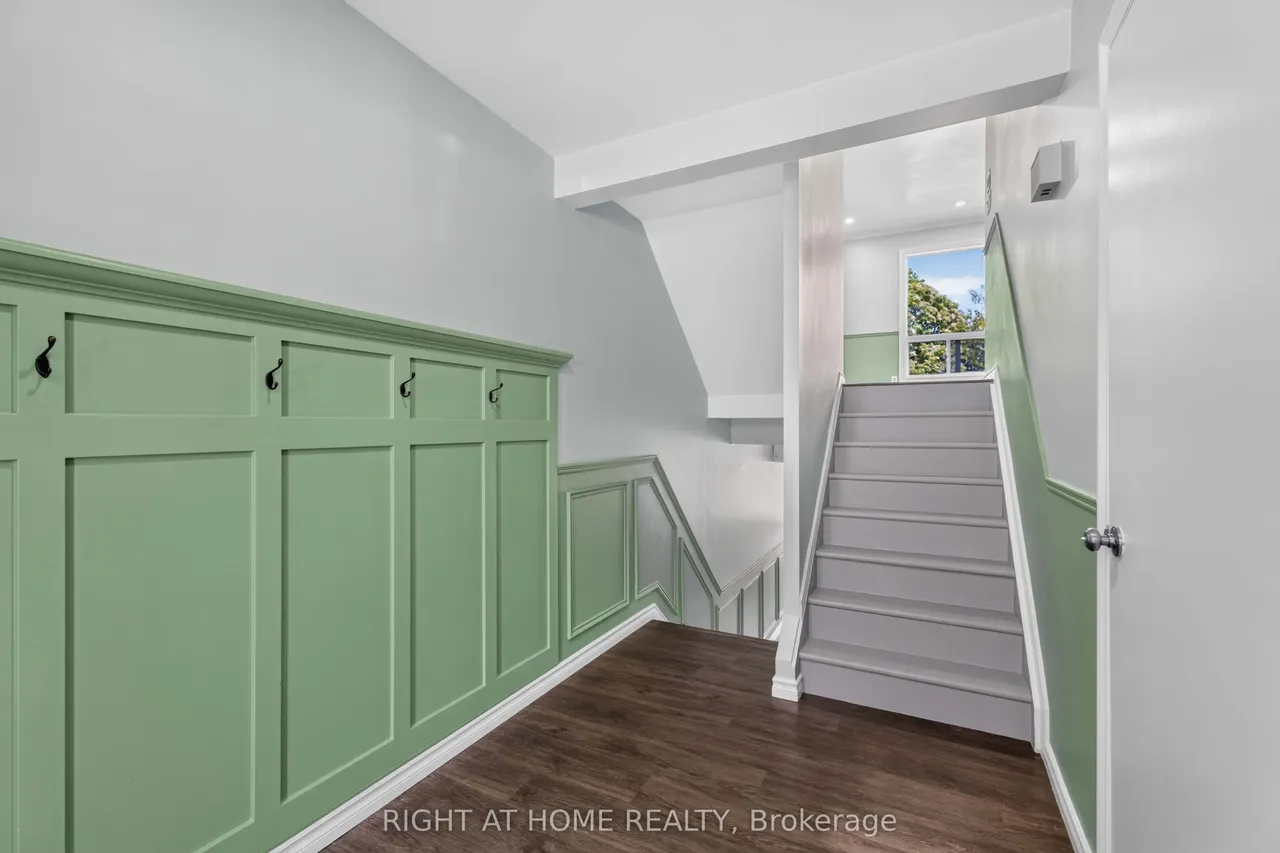 66 Summercrest Drive — photo 3