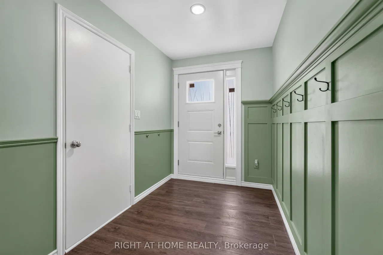 66 Summercrest Drive — photo 2