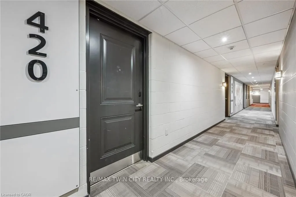 1291 Gordon Street — photo 3
