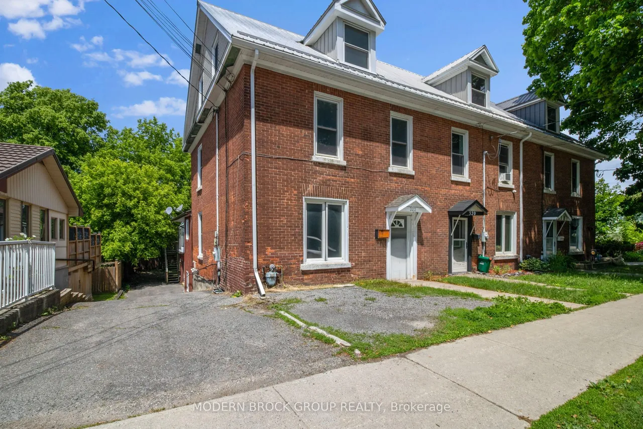 322 King Street W — photo 3