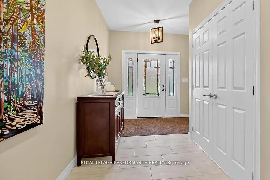 127 Ernest Way — photo 3