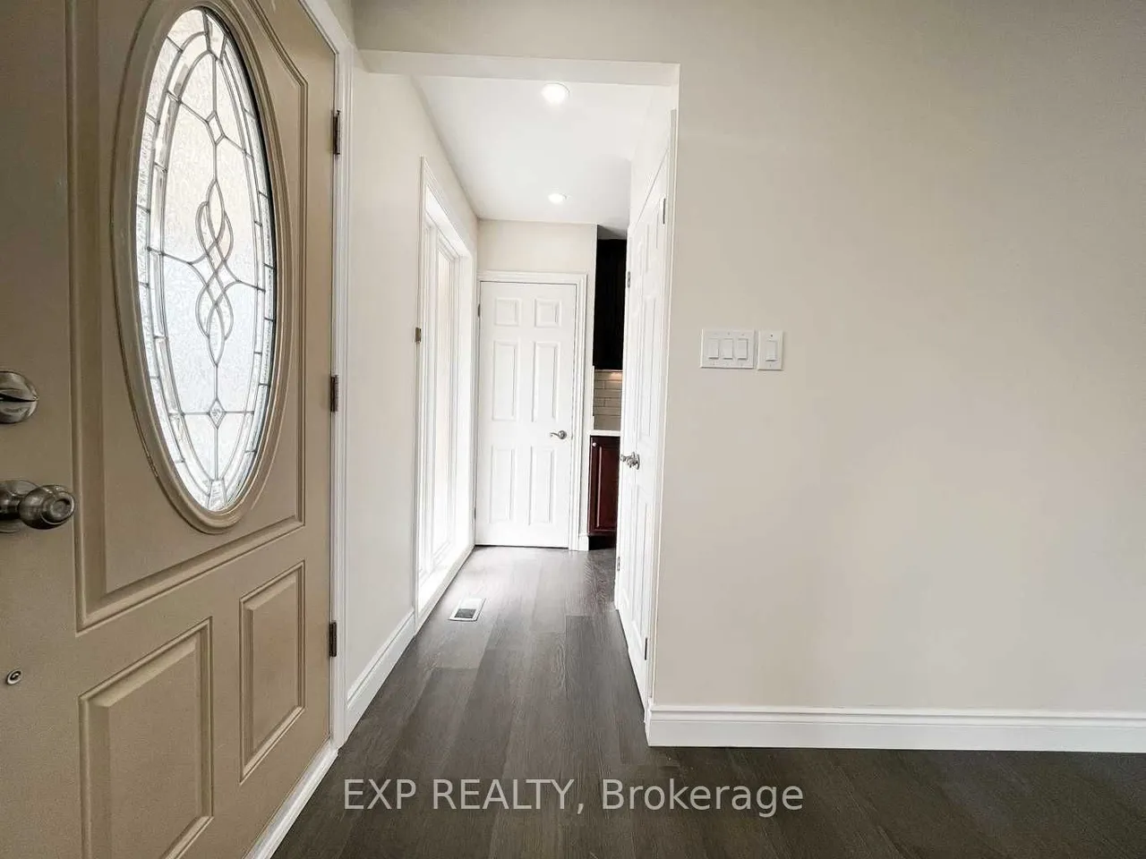 15 Calvert Avenue — photo 2