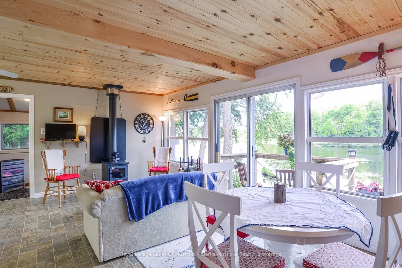 38 Island 130 Severn River — photo 3