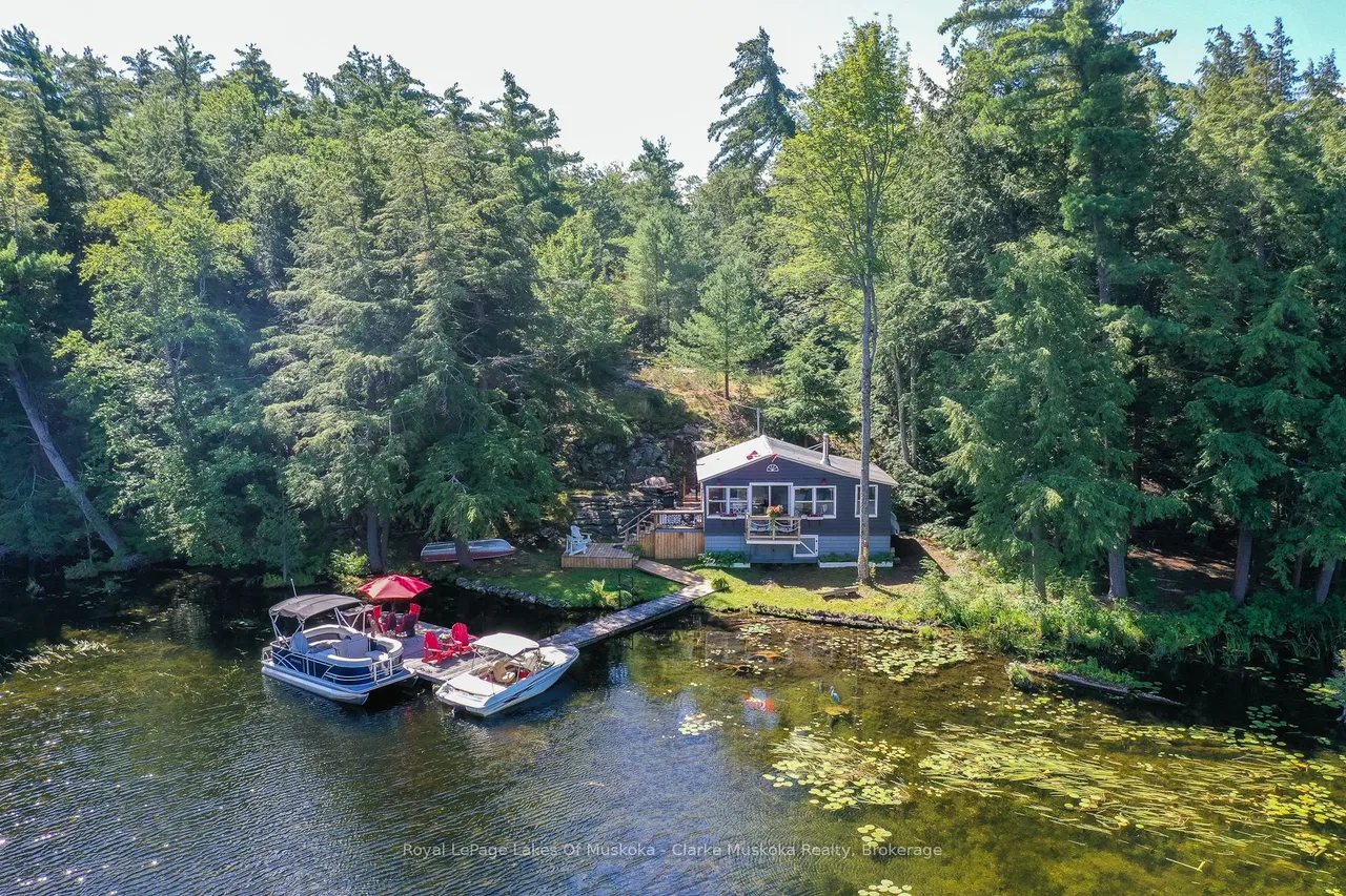 38 Island 130 Severn River — photo 41