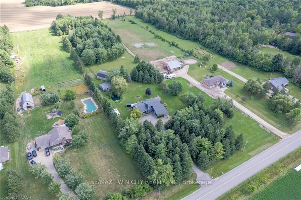 6471 Sideroad 15 Road