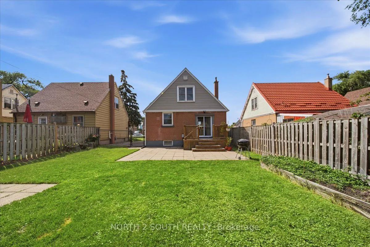 624 Brighton Avenue — photo 33