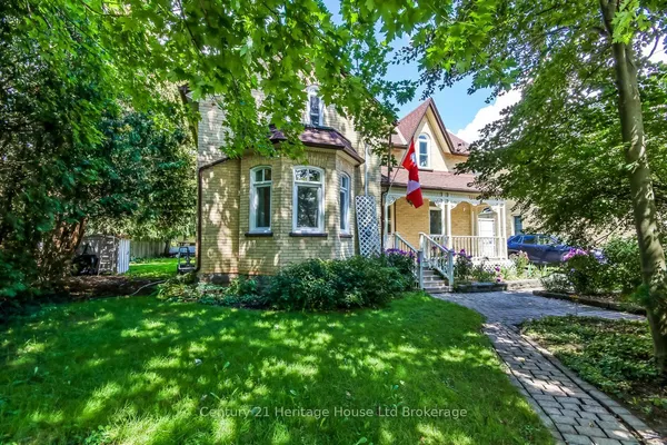 166 Dundas Street W