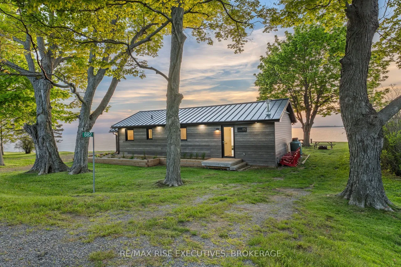 682 Salmon Point Road — photo 28