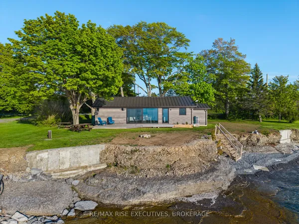 682 Salmon Point Road — photo 2