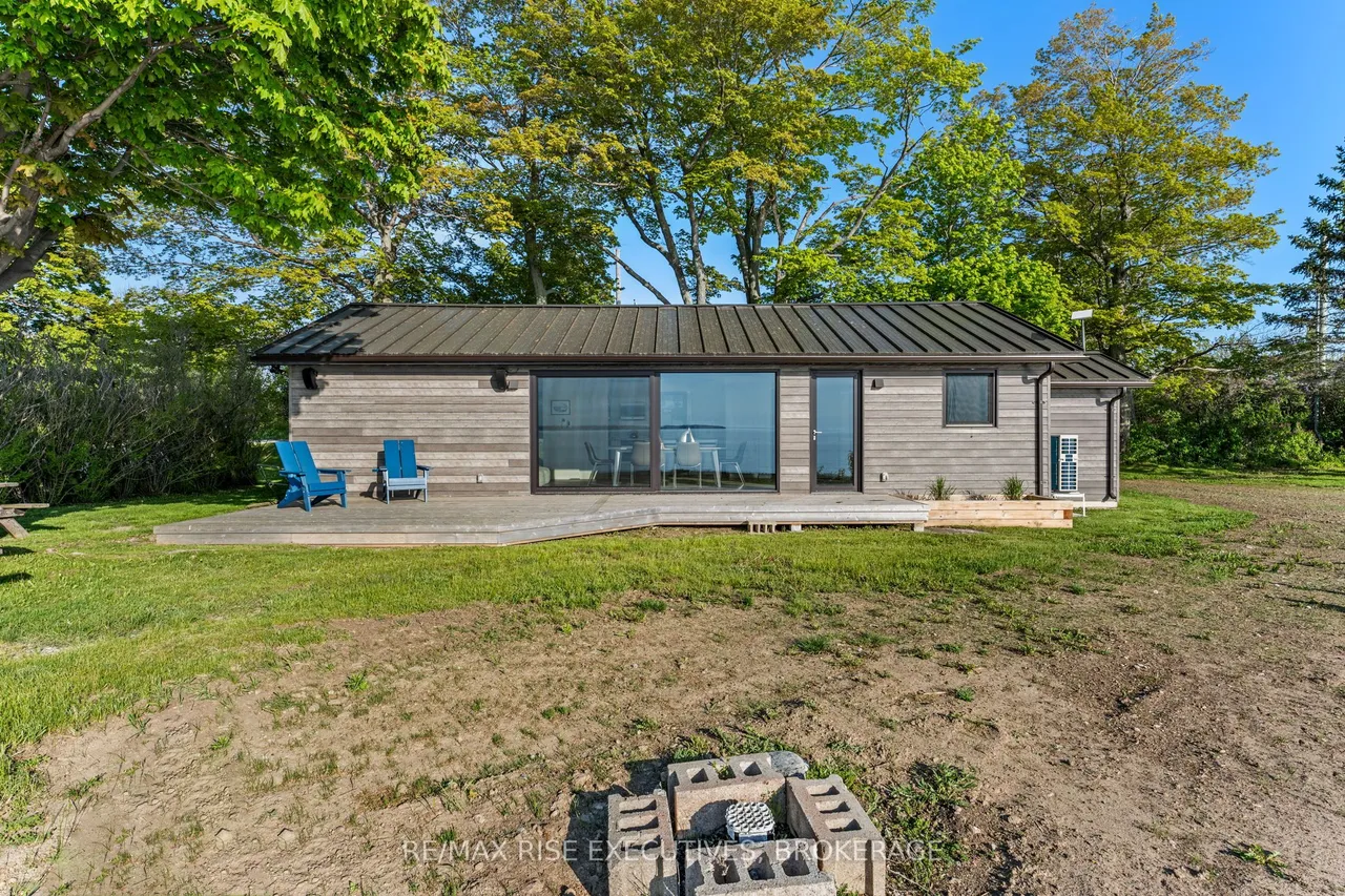 682 Salmon Point Road — photo 27