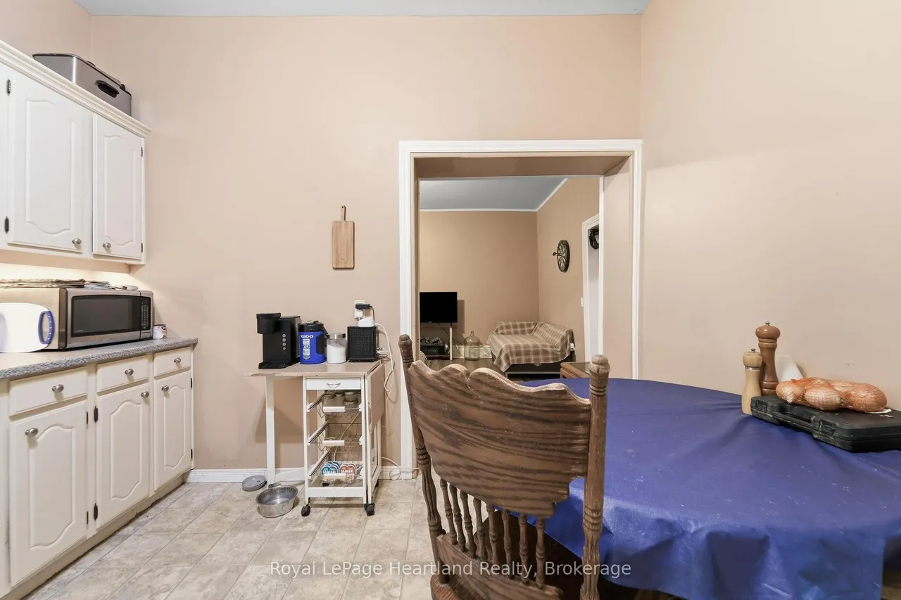 132 Queen Street — photo 3