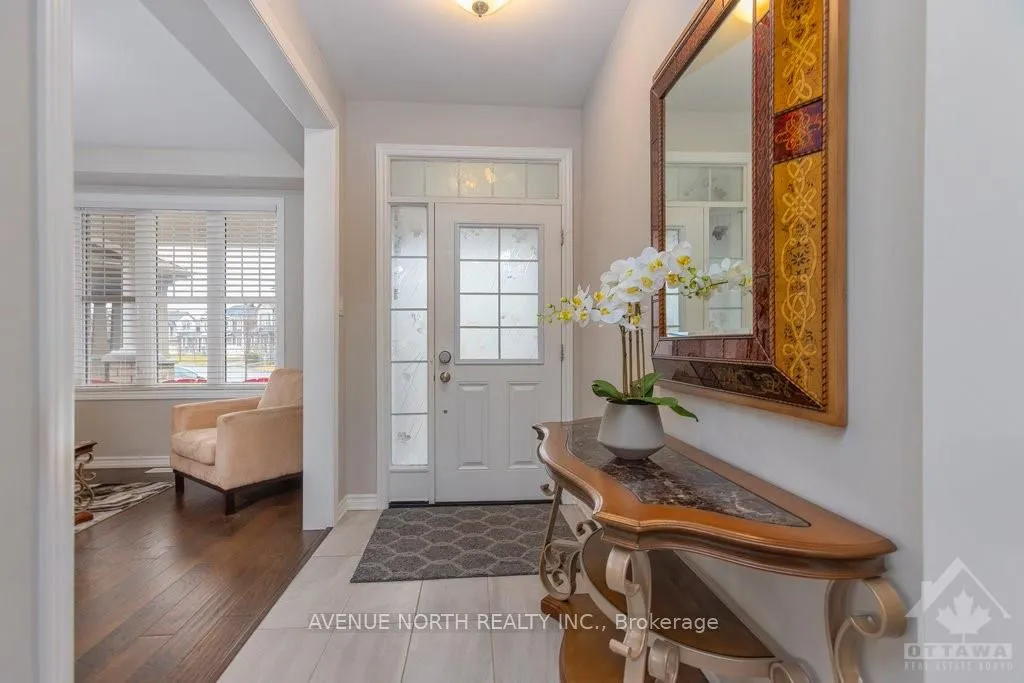 190 BARTONIA Circle — photo 2