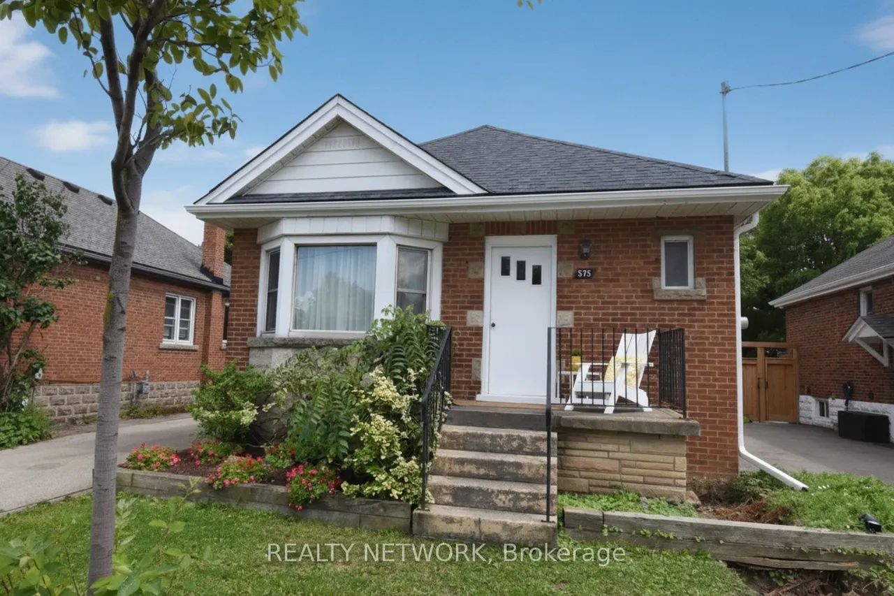 575 Upper Wentworth Street — photo 2