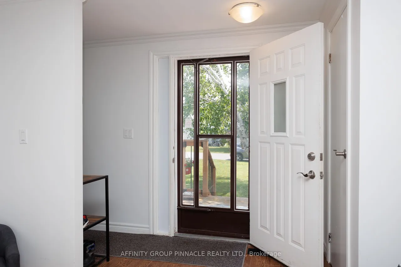 24 Circle Drive — photo 3