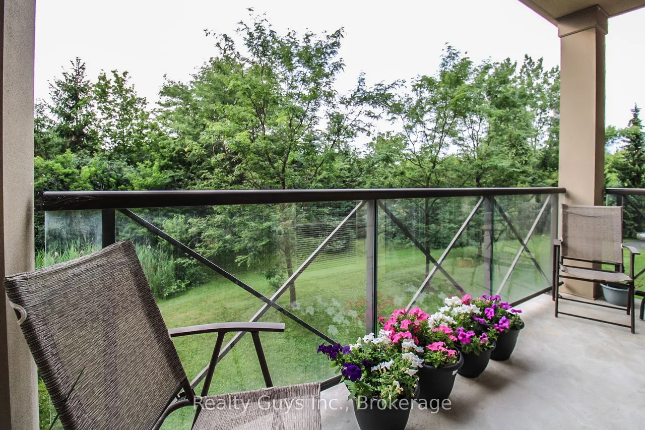 869 Clonsilla Avenue — photo 3