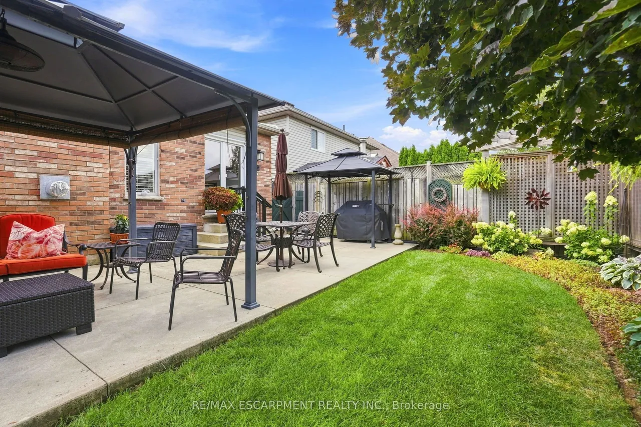 64 Redfern Avenue — photo 45