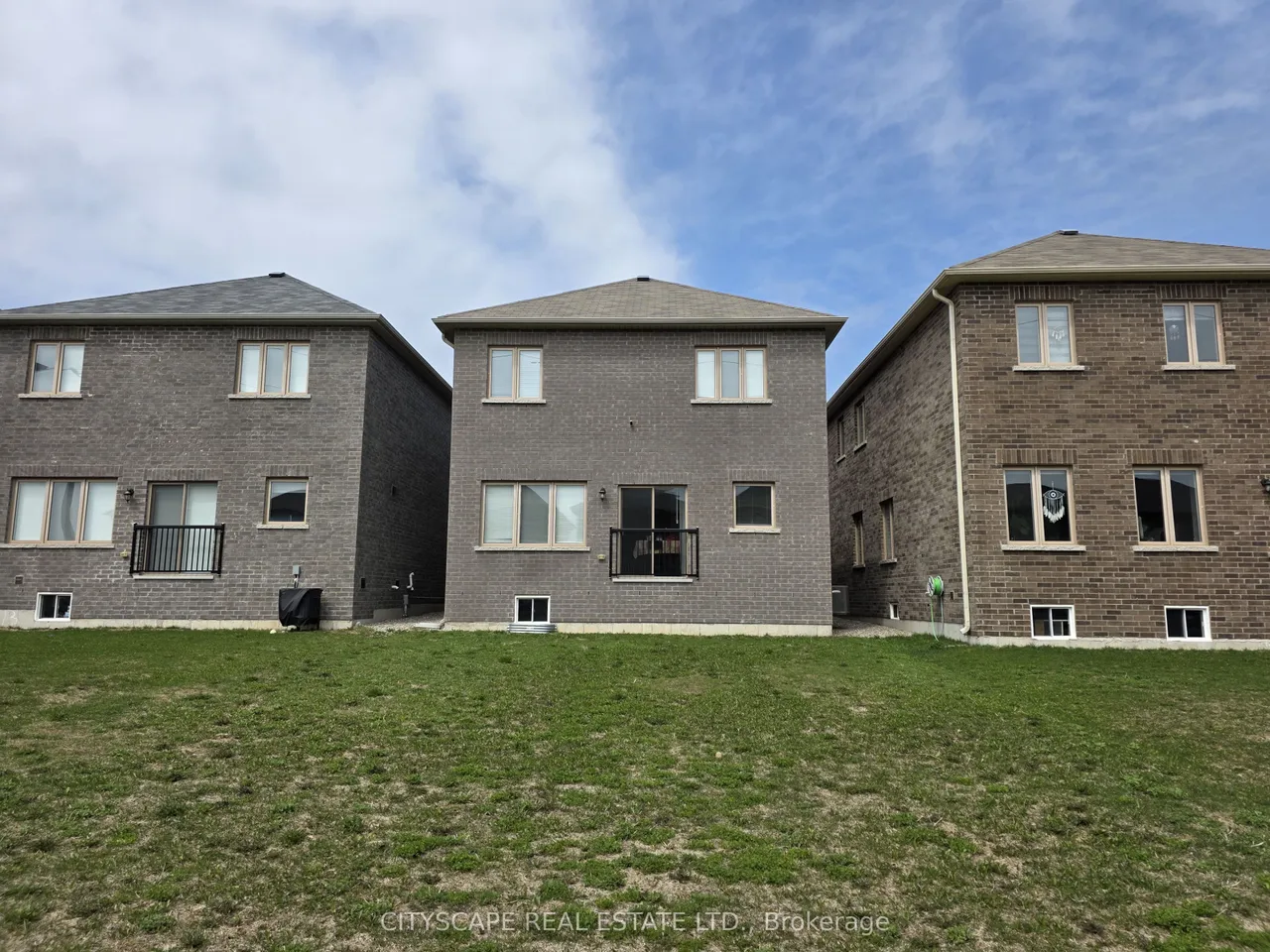 351 Ridley Crescent — photo 14