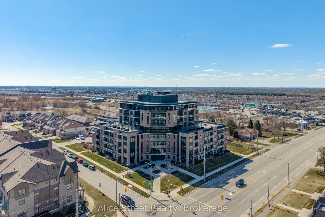 332 Gosling Gardens, Guelph Gardens