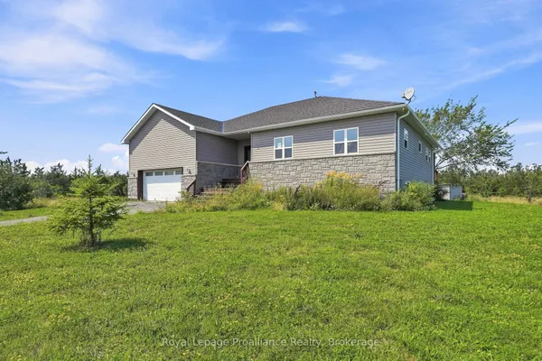 402 Black Road — photo 2