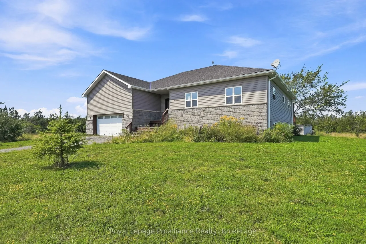 402 Black Road — photo 2