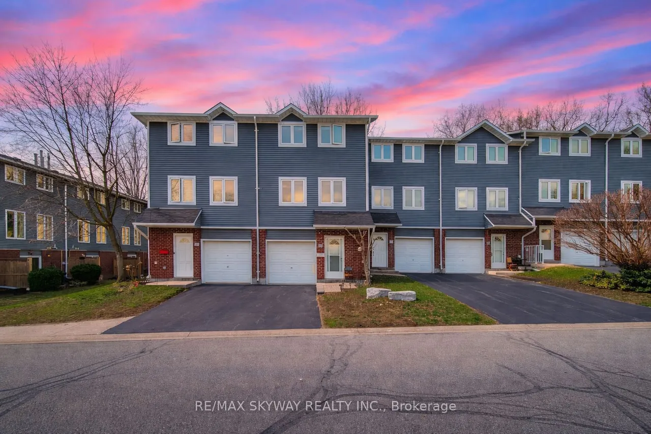56 Harris Avenue — photo 3