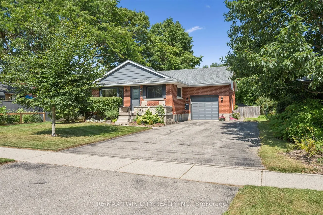 475 Stevenson Street N — photo 3