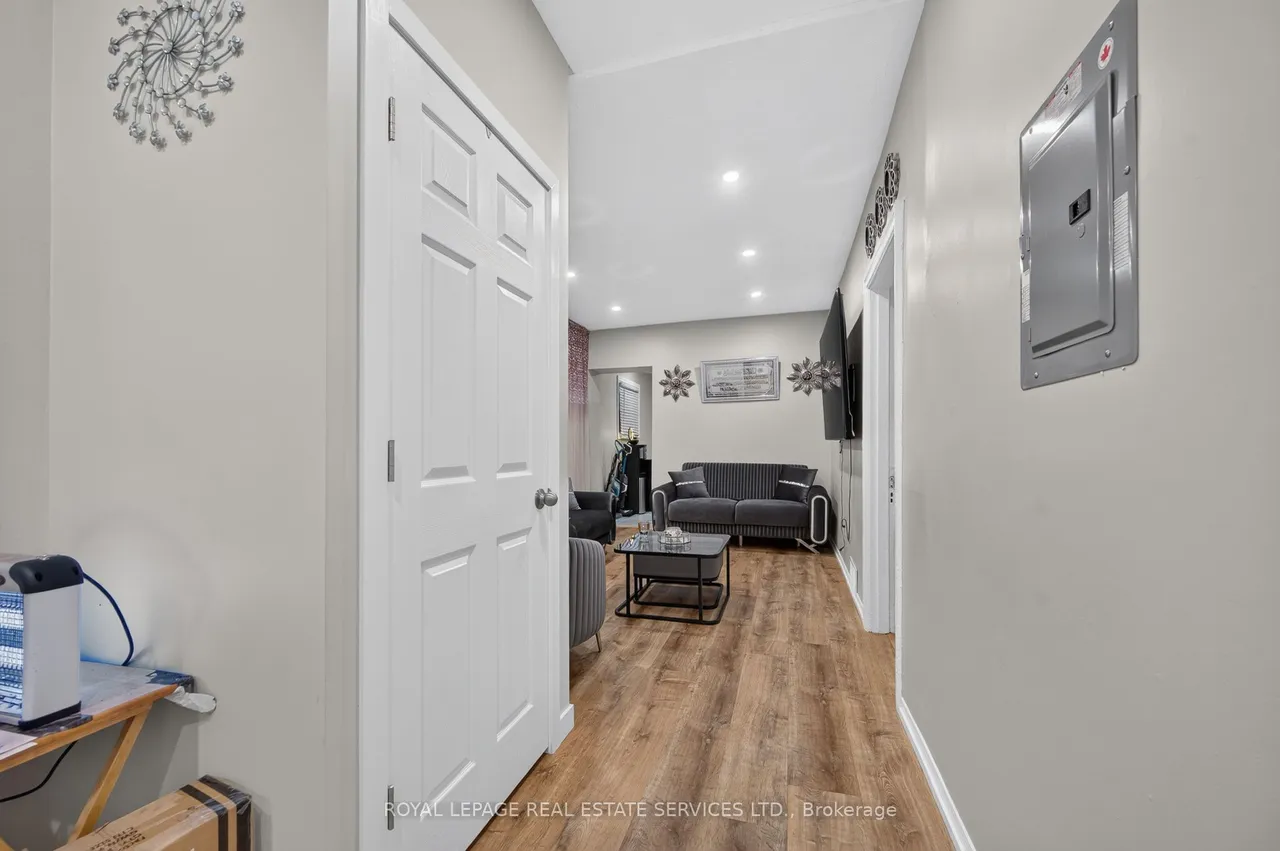 62 Erie Avenue — photo 3