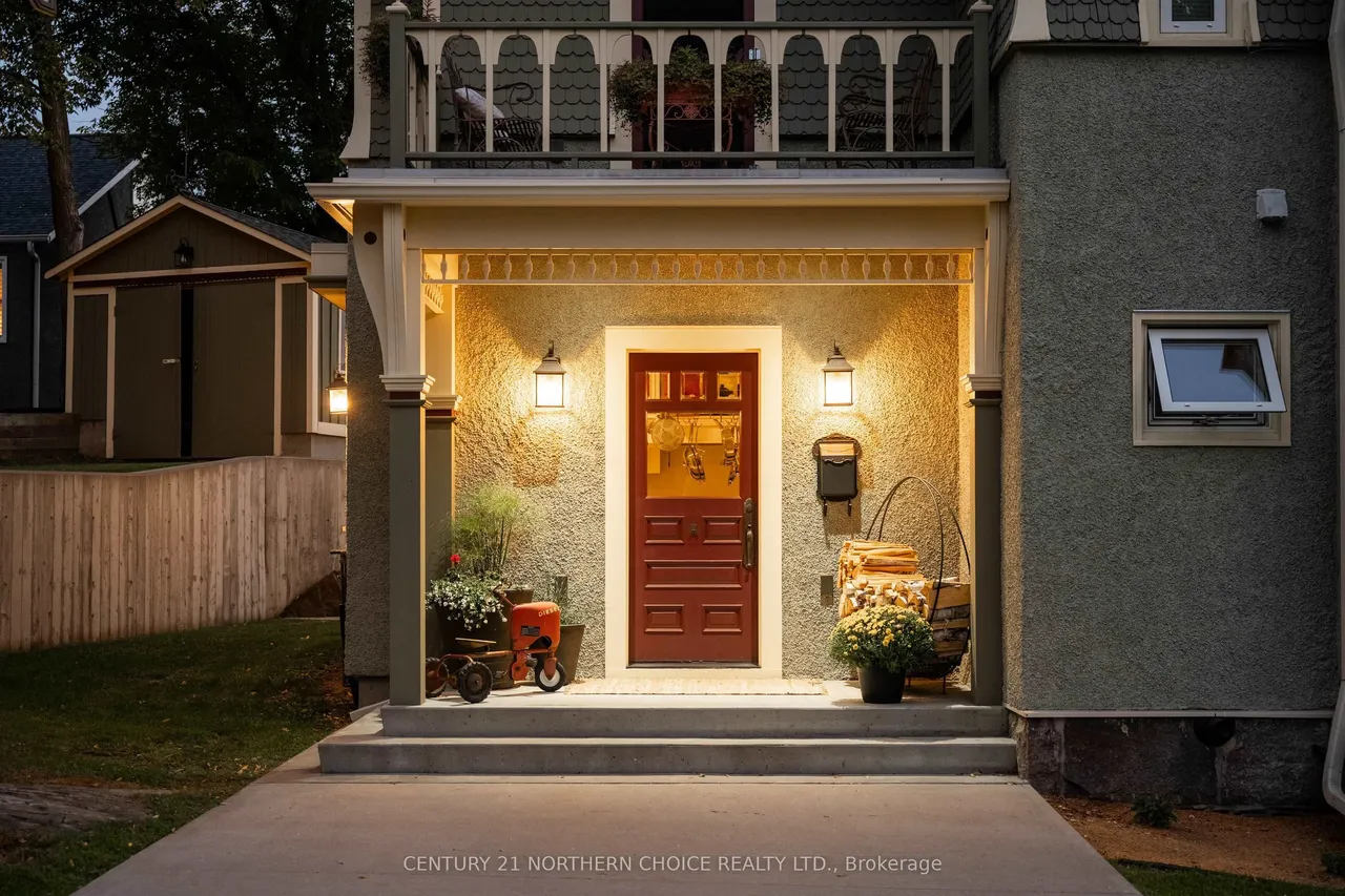 108 Ottawa Street — photo 3