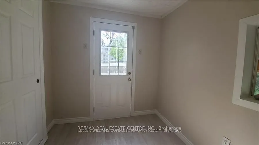 5759 Emery Street — photo 2
