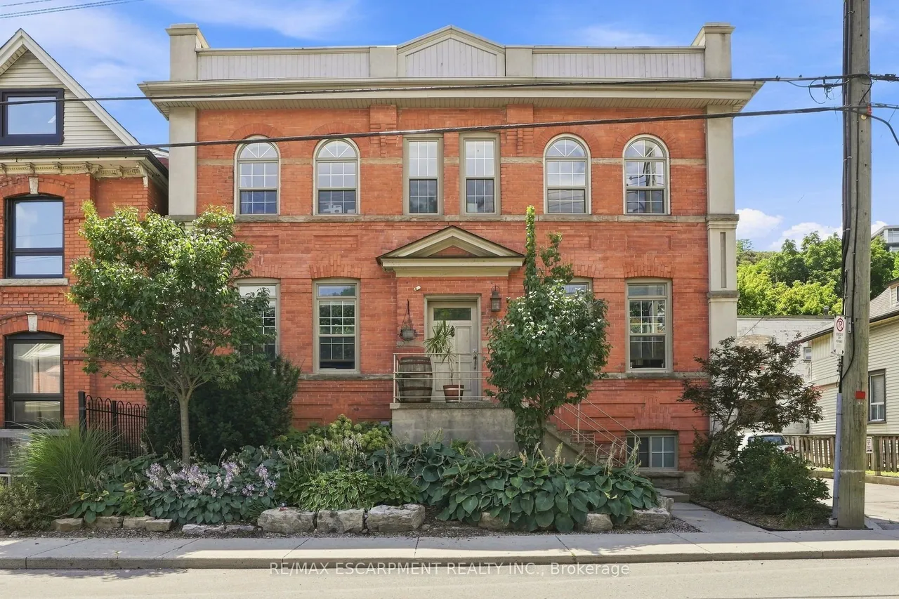 54 Alanson Street — photo 2