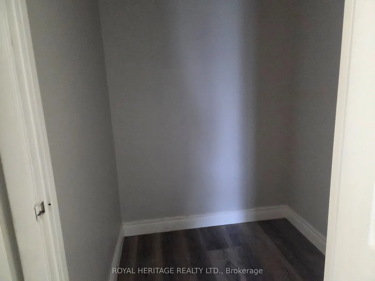 8800 Willoughby Drive — photo 7